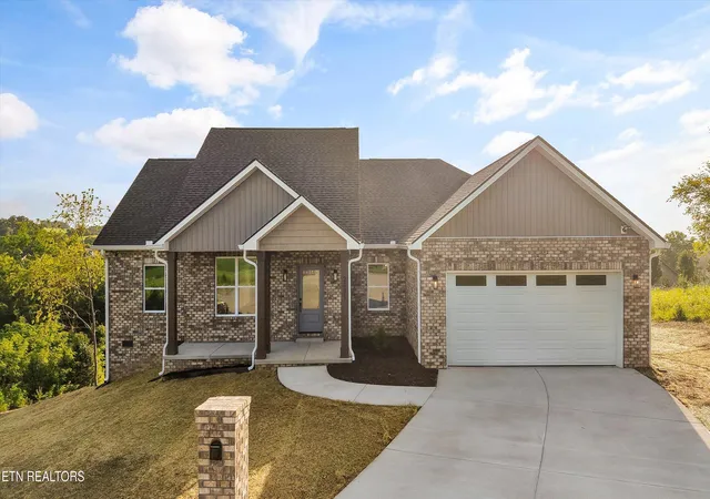 Homes for sale in Seymour, TN | 2335 Louisiana Ct, Seymour, TN 37865 | MLS# 1347684