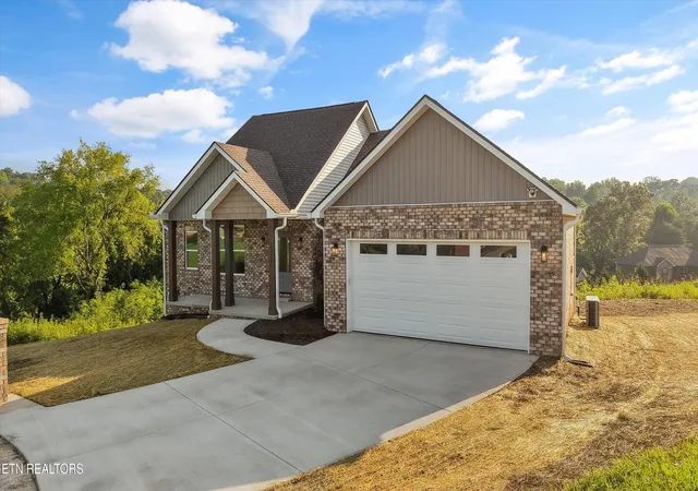 Homes for sale in Seymour, TN | 2335 Louisiana Ct, Seymour, TN 37865 | MLS# 1347684