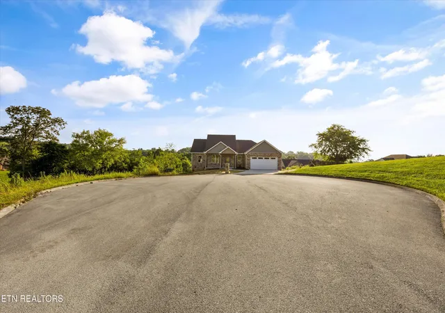 Homes for sale in Seymour, TN | 2335 Louisiana Ct, Seymour, TN 37865 | MLS# 1347684