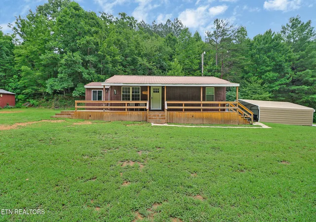 2nd image of 615 E Robbins Rd, Robbins, TN 37852 | MLS# 1348030