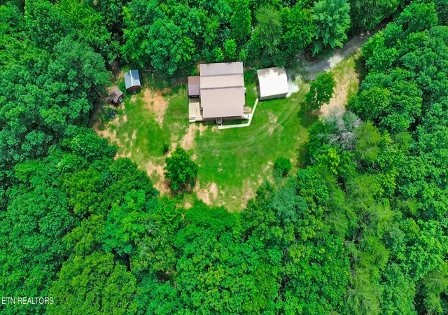 5th image of 615 E Robbins Rd, Robbins, TN 37852 | MLS# 1348030