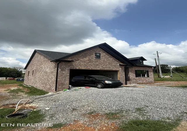 Homes for sale in Seymour, TN | 102 Van Gilder Wy, Seymour, TN 37865 | MLS# 1347436