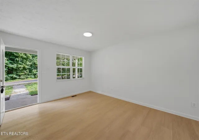5th image of 809 Valley Dr, Knoxville, TN 37920 | MLS# 1347596