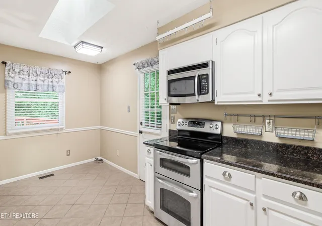5th image of 8504 Old Towne Ct, Knoxville, TN 37923 | MLS# 1347450