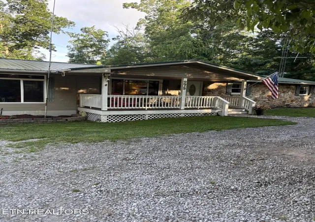 2nd image of 975 Lawson Rd, Crossville, TN 38571 | MLS# 1347403
