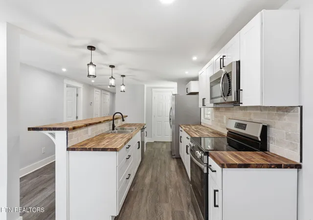 3rd image of 4205 Coster Rd, Knoxville, TN 37912 | MLS# 1347416