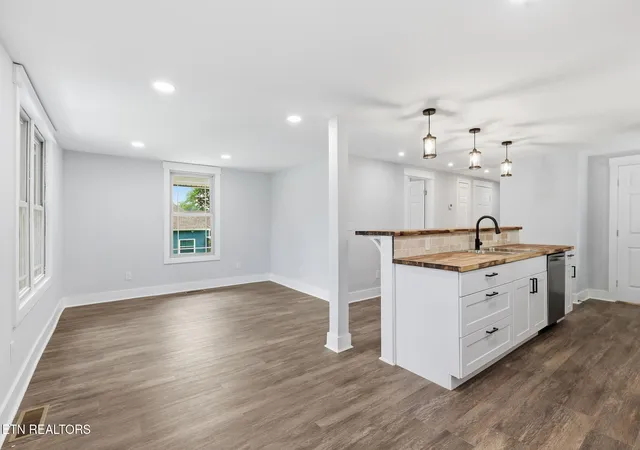 5th image of 4205 Coster Rd, Knoxville, TN 37912 | MLS# 1347416