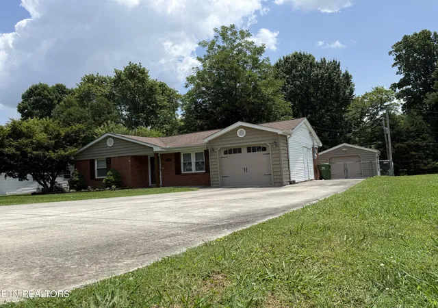 4th image of 212 Barnes Ave, Maryville, TN 37803 | MLS# 1347390