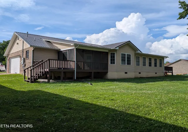 Photo 2 of Sale Pending at 175 Locksley Cir, Crossville, TN 38555 | MLS# 1347499 | Listing updated on 2026-08-31