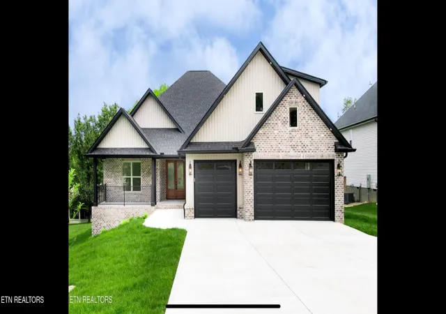 Photo 2 of Single family home for sale at 167 Amohi Way, Loudon, TN 37774 | MLS# 1347419 | Listing updated on 2026-07-08