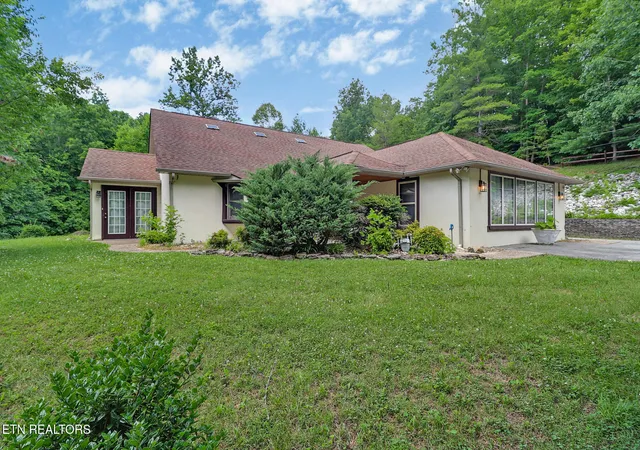 Homes for sale in Oneida, TN | 395 Ashley Ln, Oneida, TN 37841 | MLS# 1347418