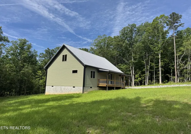 Homes for sale in Jamestown, TN | 185 Northwood Pl, Jamestown, TN 38556 | MLS# 1347479