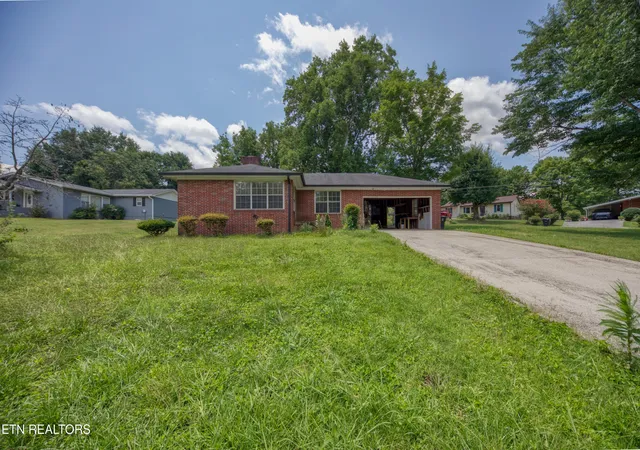 2nd image of 315 Berger St, Athens, TN 37303 | MLS# 1348018