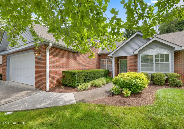 Photo 2 of Condo for sale at 805 Cedar Ln #I-34, Knoxville, TN 37912 | MLS# 1347760 | Listing updated on 2026-07-11