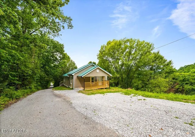 Homes for sale in La Follette, TN | 151 Sunflower Ln, La Follette, TN 37766 | MLS# 1347478