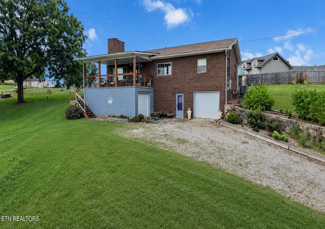 Homes for sale in Louisville, TN | 2812 Mentor Rd, Louisville, TN 37777 | MLS# 1347984