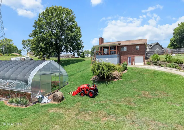 Homes for sale in Louisville, TN | 2812 Mentor Rd, Louisville, TN 37777 | MLS# 1347984