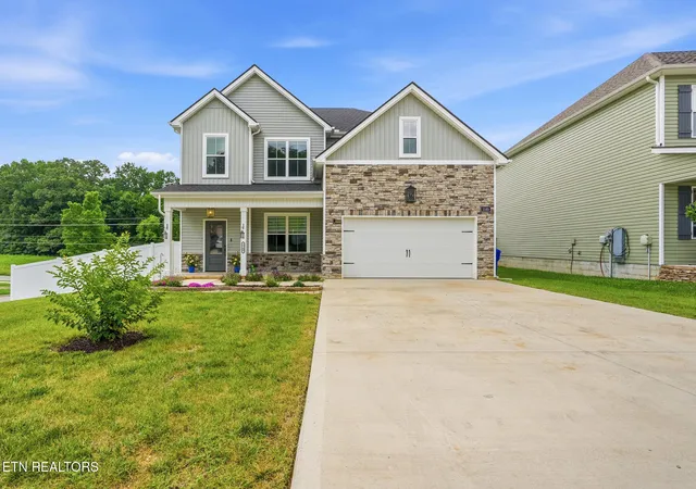 Photo 1 of Single family home for sale at 1149 Madison Oaks Rd, Knoxville, TN 37924 | MLS# 1347513 | Listing updated on 2026-10-21