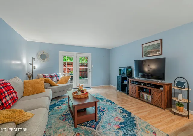 Photo 2 of Condo for sale at 7021 Traditional Dr, Knoxville, TN 37909 | MLS# 1347516 | Listing updated on 2026-09-14