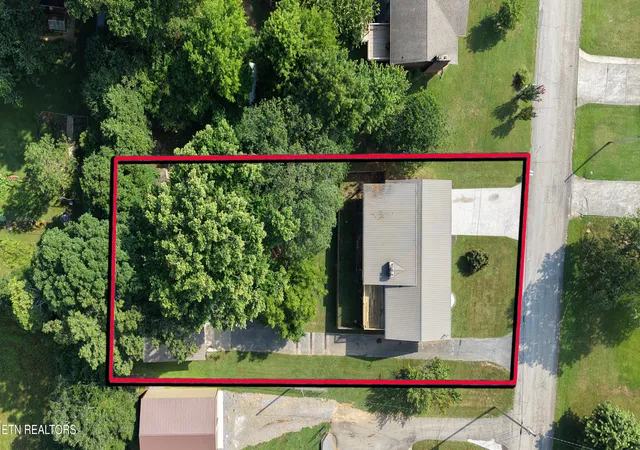 2nd image of 2919 W Woodbine Dr, Maryville, TN 37803 | MLS# 1347777