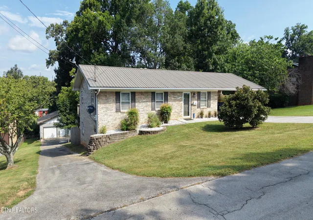 55th image of 2919 W Woodbine Dr, Maryville, TN 37803 | MLS# 1347777