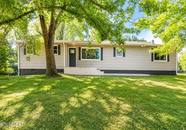 Homes for sale in Maynardville, TN | 242 Oak St, Maynardville, TN 37807 | MLS# 1347704