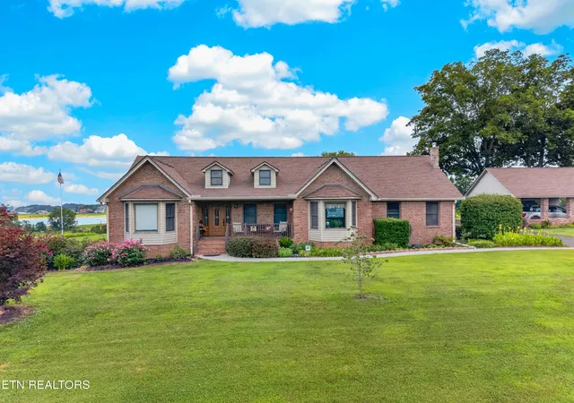 Homes for sale in Rutledge, TN | 152 Pine Crest Dr, Rutledge, TN 37861 | MLS# 1347549