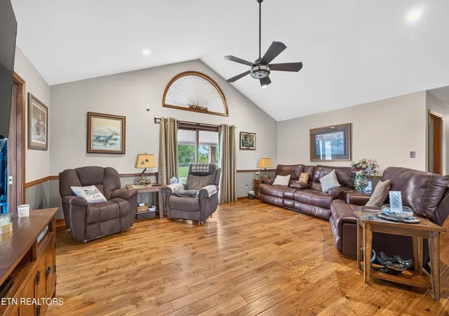 Homes for sale in Rutledge, TN | 152 Pine Crest Dr, Rutledge, TN 37861 | MLS# 1347549