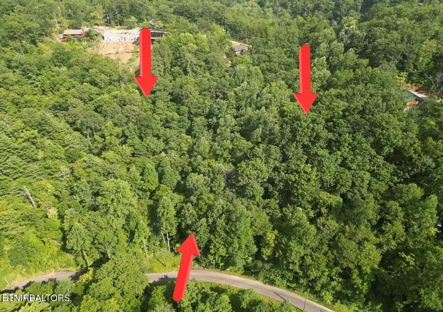 3rd image of 4321 Manis Hollow Rd, Gatlinburg, TN 37738 | MLS# 1347600