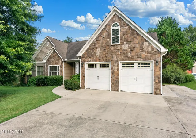 Homes for sale in Morristown, TN | 1545 Seven Oaks Dr, Morristown, TN 37814 | MLS# 1347642