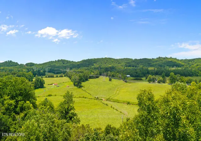 1st image of 1913 Dry Fork Valley Rd, Philadelphia, TN 37846 | MLS# 1347834