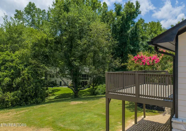 Photo 3 of Single family home for sale at 5216 Hickory Holw Rd, Knoxville, TN 37919 | MLS# 1347636 | Listing updated on 2026-09-16