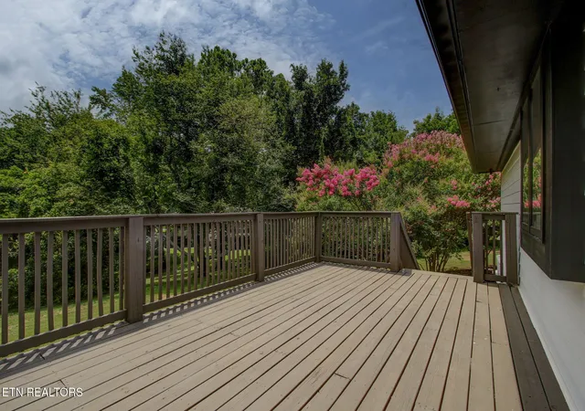 Photo 4 of Single family home for sale at 5216 Hickory Holw Rd, Knoxville, TN 37919 | MLS# 1347636 | Listing updated on 2026-09-16