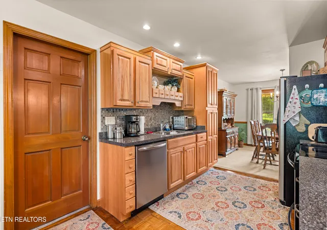 Photo 4 of Single family home for sale at 204 Arms Rd, Knoxville, TN 37924 | MLS# 1347790 | Listing updated on 2026-09-26