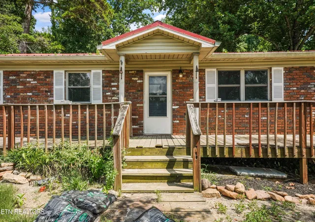 Homes for sale in Louisville, TN | 1443 Johnathan Dr, Louisville, TN 37777 | MLS# 1347716