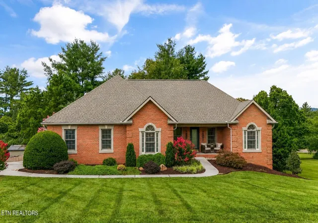 2nd image of 3748 Whitworth Dr, Knoxville, TN 37938 | MLS# 1347835