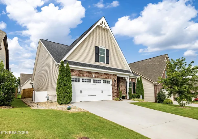 2nd image of 1231 Branch Creek Ln, Maryville, TN 37801 | MLS# 1347698