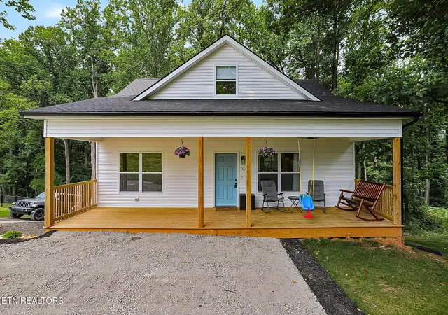 1st image of 3642 Big Springs Rd, Maryville, TN 37801 | MLS# 1347910