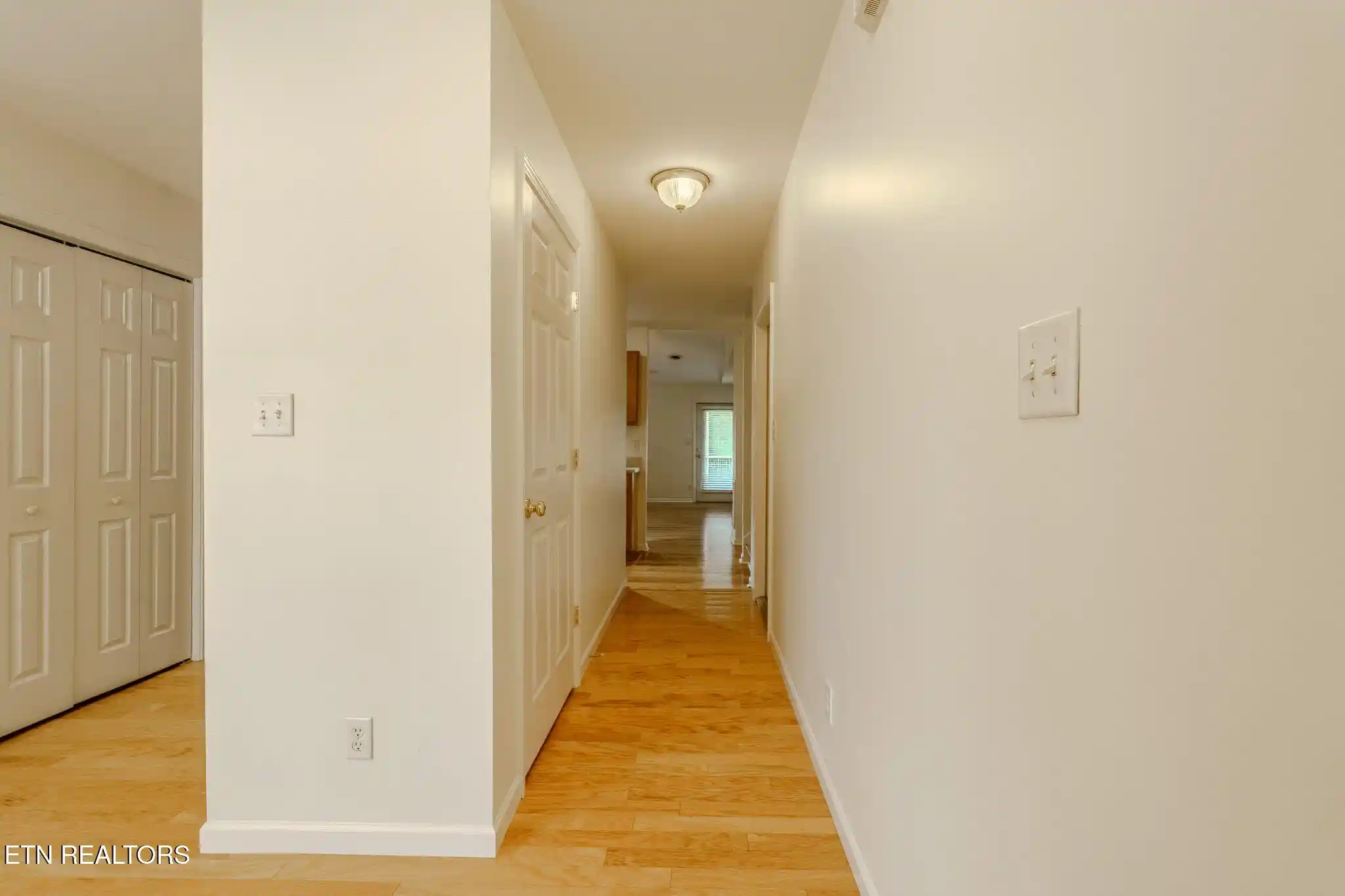 Listing Photo 2 - Condo for sale in 6344 Love Song Ln located at 6344 Love Song Ln, Knoxville, TN 37914 - Unit 6344 Love Song Ln