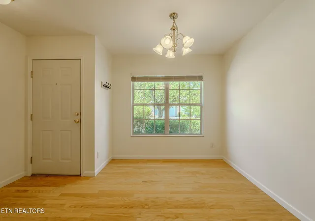 Listing Photo 4 - Condo for sale in building located at 6344 Love Song Ln, Knoxville, TN 37914
