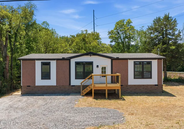 Homes for sale in Knoxville, TN | 1801 Wayland Rd, Knoxville, TN 37914 | MLS# 1347668