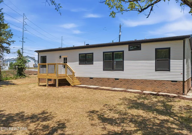 Homes for sale in Knoxville, TN | 1801 Wayland Rd, Knoxville, TN 37914 | MLS# 1347668