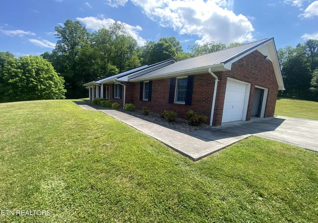 Homes for sale in Rose Hill, VA | 5064 Dr Thomas Walker Rd, Rose Hill, VA 24281 | MLS# 1347676