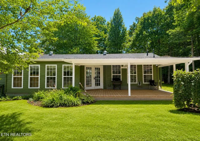 Homes for sale in Crossville, TN | 2107 Potato Farm Rd, Crossville, TN 38571 | MLS# 1347693