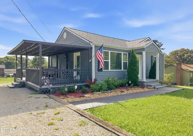 Homes for sale in Knoxville, TN | 2905 Atoka Ln, Knoxville, TN 37917 | MLS# 1347723