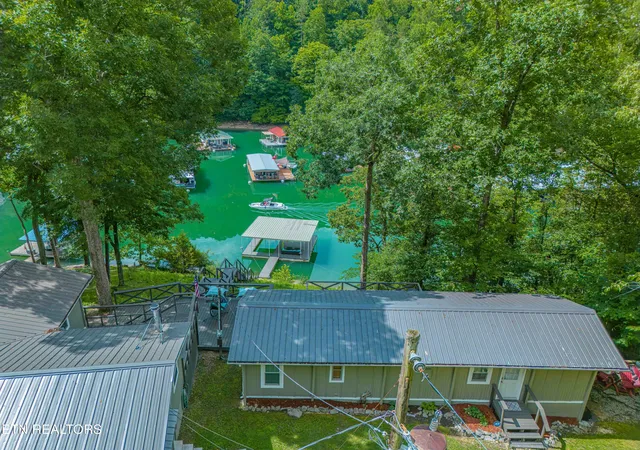 2nd image of 810 Indian River Boat Dock Rd, Jacksboro, TN 37757 | MLS# 1347673