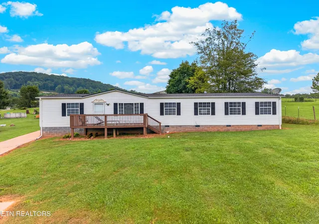 Homes for sale in Church Hill, TN | 4161 Carters Valley Rd, Church Hill, TN 37642 | MLS# 1347677