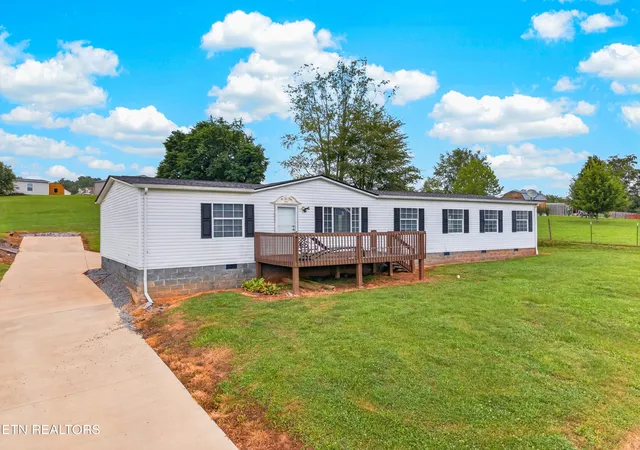 Homes for sale in Church Hill, TN | 4161 Carters Valley Rd, Church Hill, TN 37642 | MLS# 1347677