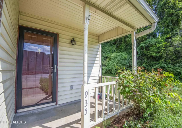 4th image of 935 Chip Cove Ln, Knoxville, TN 37938 | MLS# 1347722