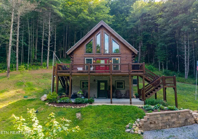 Photo 2 of Single family home for sale at 3336 Waldens Crk Rd, Sevierville, TN 37862 | MLS# 1347782 | Listing updated on 2026-09-21